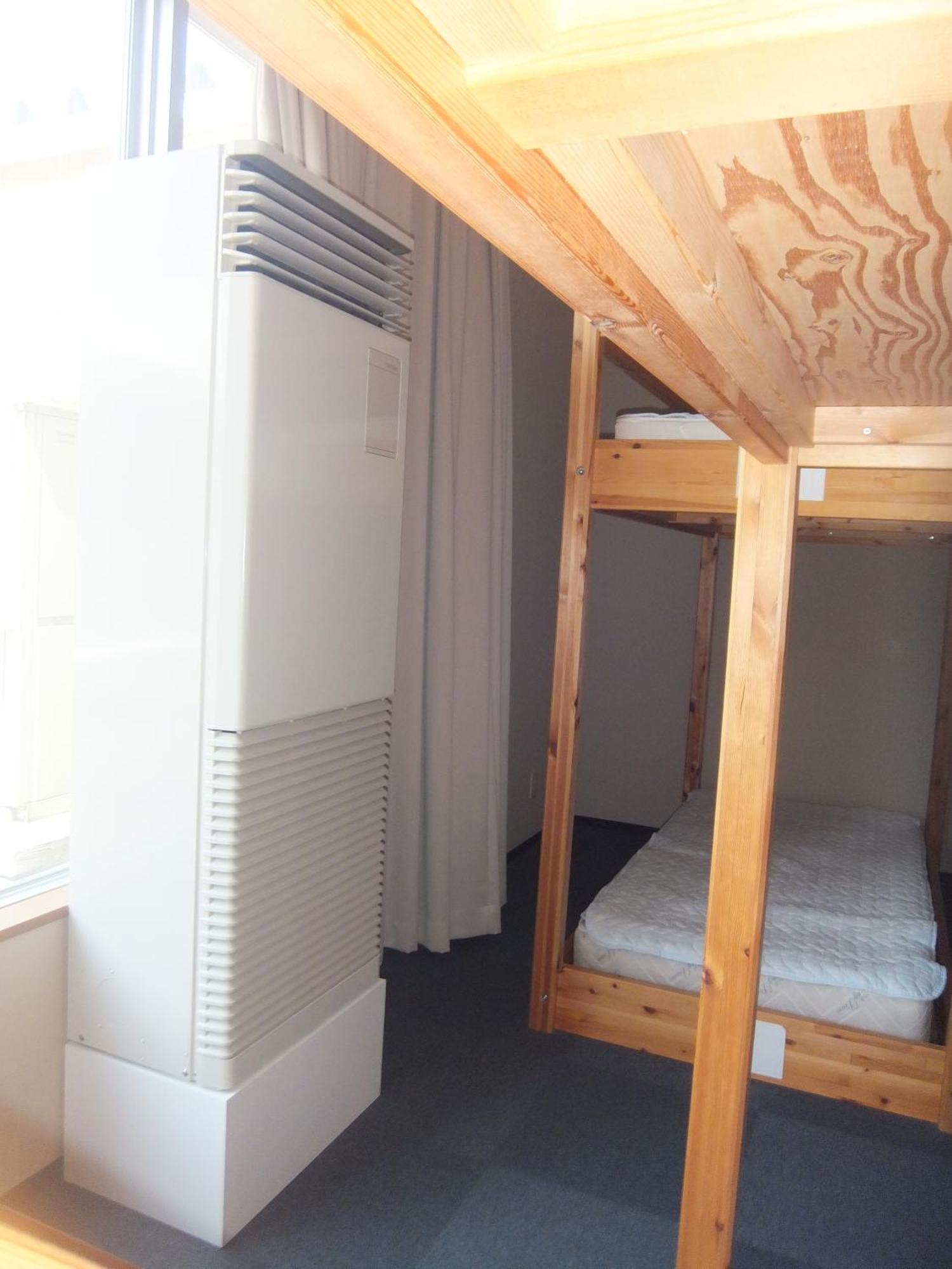 Natural Onsen Hostel Hidamari No Yu ทาคายาม่า ห้อง รูปภาพ